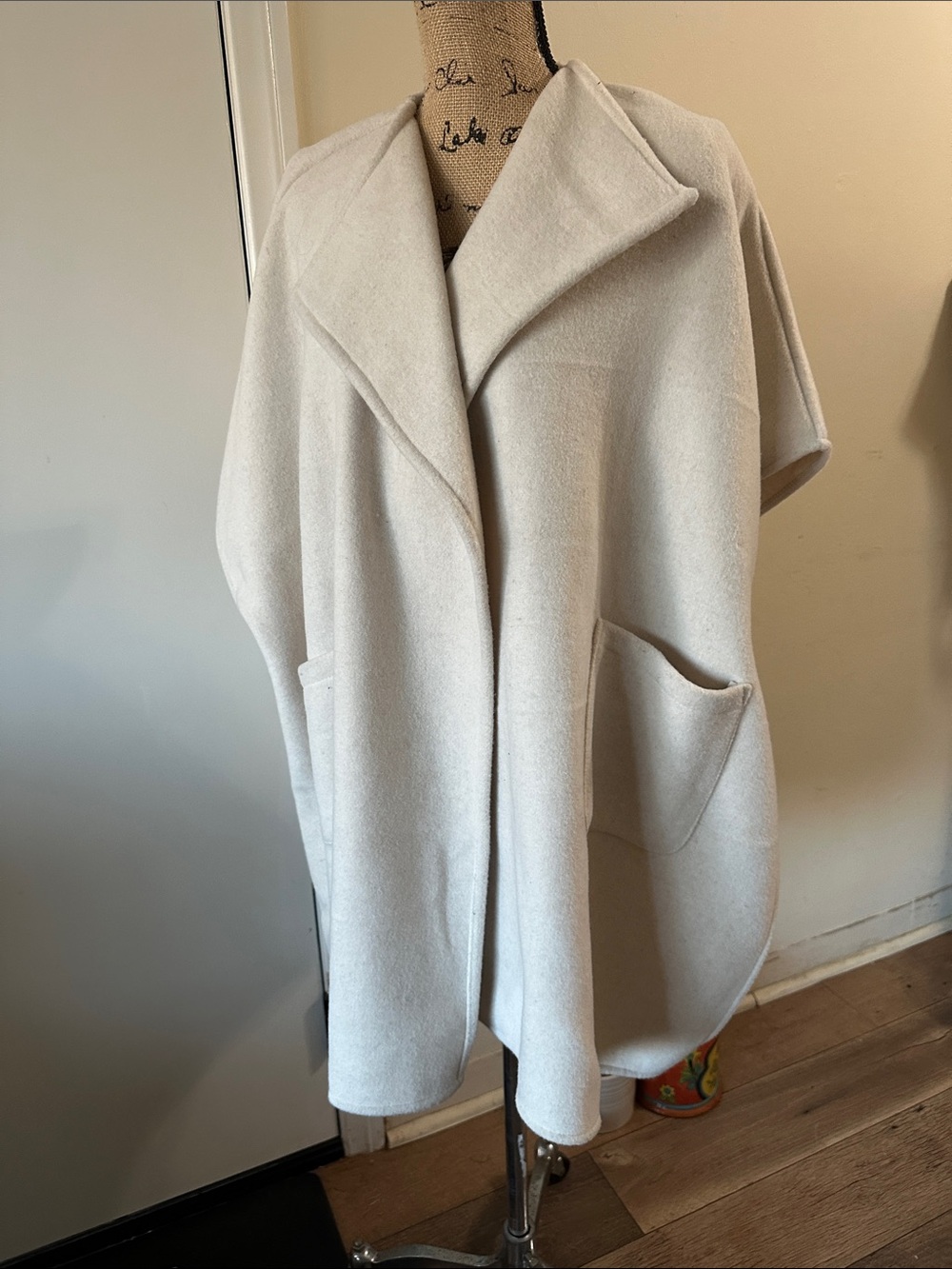 LOFT Cream Open-Front Sweater Poncho with Pockets